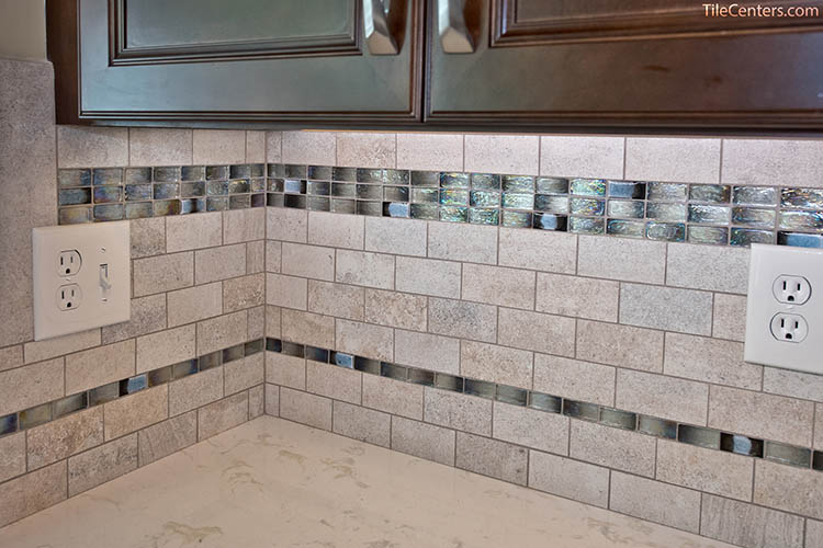 Villeroy & Boch White Kitchen Backsplash with Accent