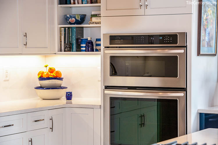 Modern Kitchen Remodel with Stainless Steel Appliances
